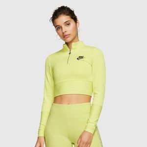 Nike top